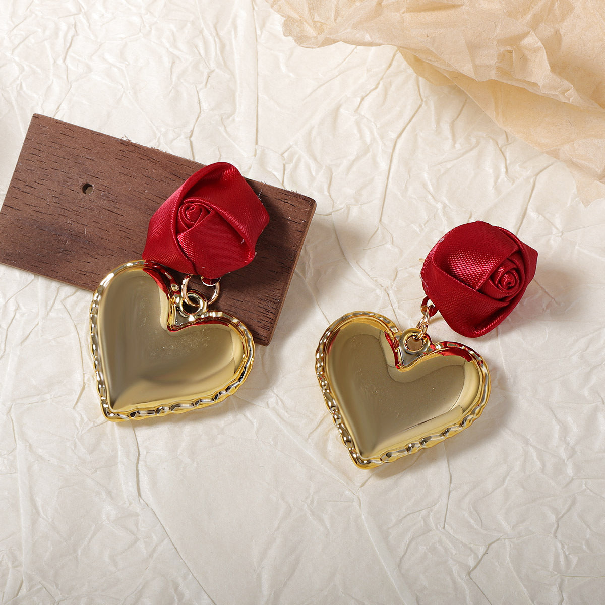 Valentine's Day High-End Designer 3d Rose And Heart Earrings